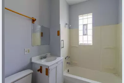 5241 N 31st St, Milwaukee, WI 53209 - Photo 10