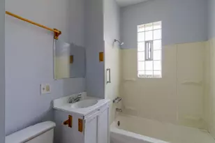 5241 N 31st St, Milwaukee, WI 53209 - Photo 10