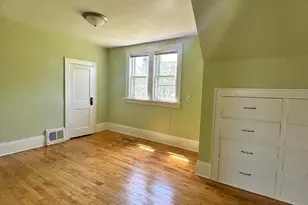 5241 N 31st St, Milwaukee, WI 53209 - Photo 4