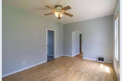 5241 N 31st St, Milwaukee, WI 53209 - Photo 14