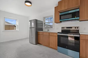 4561 S Kansas Ave, Saint Francis, WI 53235 - Photo 8