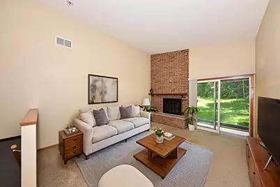 8601 N Servite Dr, Milwaukee, WI 53223 - Photo 14