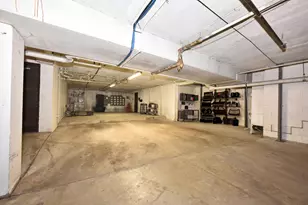 8601 N Servite Dr, Milwaukee, WI 53223 - Photo 40