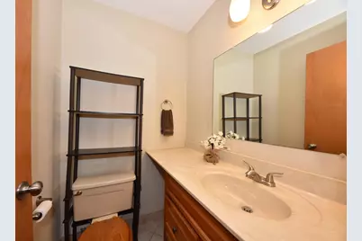 8601 N Servite Dr, Milwaukee, WI 53223 - Photo 22