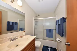 8601 N Servite Dr, Milwaukee, WI 53223 - Photo 28