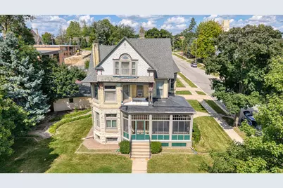 251 E Racine St, Jefferson, WI 53549 - Photo 4