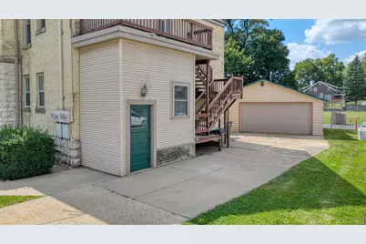 251 E Racine St, Jefferson, WI 53549 - Photo 6