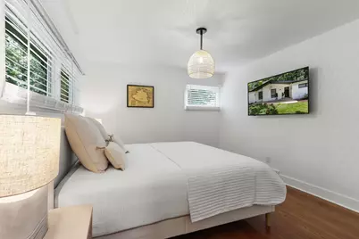 663 S Lakeshore Dr, Fontana, WI 53125 - Photo 14