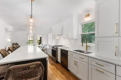 663 S Lakeshore Dr, Fontana, WI 53125 - Photo 10