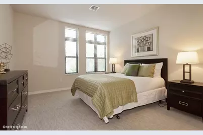 1465  Underwood Ave, Wauwatosa, WI 53213 - Photo 4