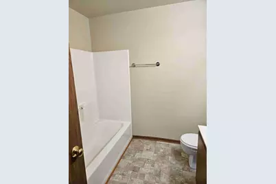 N80W12960  Fond Du Lac Ave, Menomonee Falls, WI 53051 - Photo 10