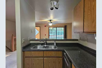 N80W12960  Fond Du Lac Ave, Menomonee Falls, WI 53051 - Photo 6