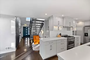 2533 Lakeshore Dr, Sheboygan, WI 53081 - Photo 12