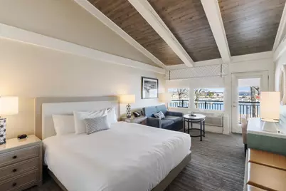 269  Fontana Blvd #570, Fontana, WI 53125 - Photo 2