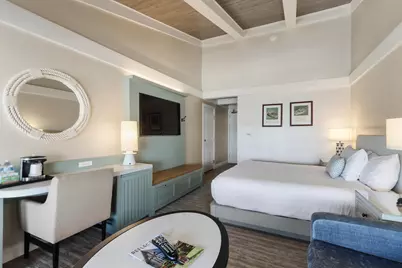 269  Fontana Blvd #570, Fontana, WI 53125 - Photo 6