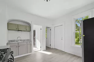 2208 W Brown St, Milwaukee, WI 53205 - Photo 12