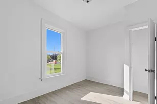 2208 W Brown St, Milwaukee, WI 53205 - Photo 10