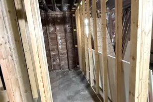 1639 S 11th St, Milwaukee, WI 53204 - Photo 10