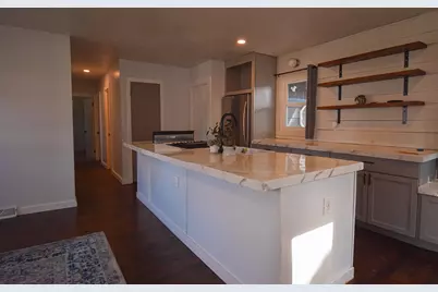 1027 W Walworth Ave, Whitewater, WI 53190 - Photo 8