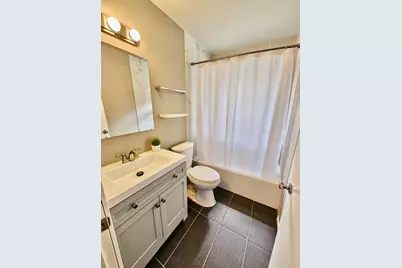 5951 N 73rd St, Milwaukee, WI 53218 - Photo 14