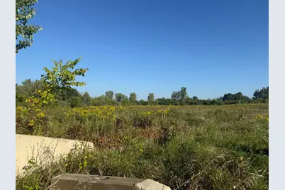 9125 N 96th St, Milwaukee, WI 53224 - Photo 2