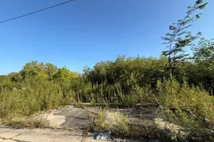 9622 W Allyn St, Milwaukee, WI 53224 - Photo 1