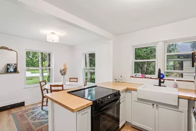 515 E Dean Rd, Fox Point, WI 53217 - Photo 16