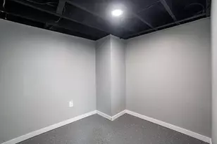 7719 W Fiebrantz Ave, Milwaukee, WI 53222 - Photo 16