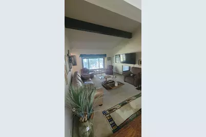 7815 W Heather Ave, Milwaukee, WI 53223 - Photo 8