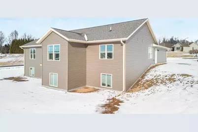 627  Bobolink Ln, Cascade, WI 53011 - Photo 34