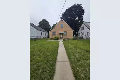 4906 N 24th Pl, Milwaukee, WI 53209 - Photo 4