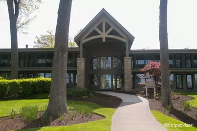 269  Fontana Blvd #2678, Fontana, WI 53125 - Photo 2