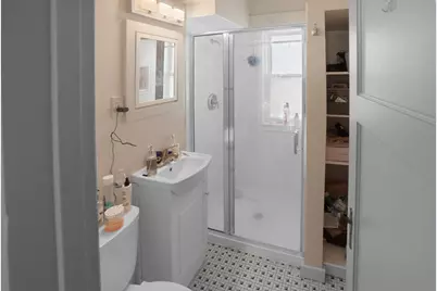 2191 S 60th St, West Allis, WI 53219 - Photo 20