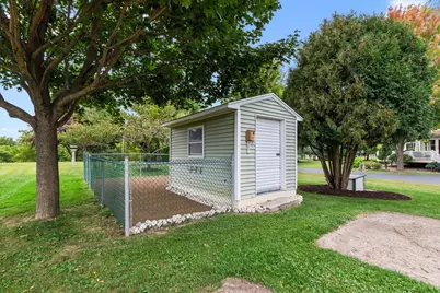 427 N Maple Ln, Racine, WI 53105 - Photo 52