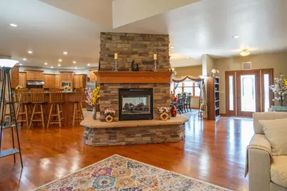 13175  Jay St, Trempealeau, WI 54661 - Photo 4