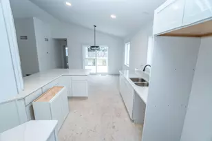 W206N16178 Stonebrook Dr, Jackson, WI 53037 - Photo 4