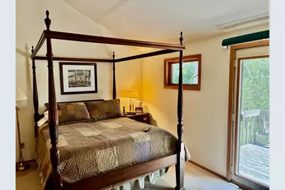 4992  Lake Bluff Rd, Belgium, WI 53074 - Photo 10