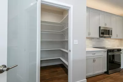 7018  Stonewood Ln, Lannon, WI 53046 - Photo 12