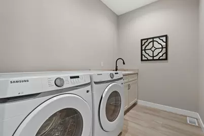 7034  Stonewood Ln, Lannon, WI 53046 - Photo 18