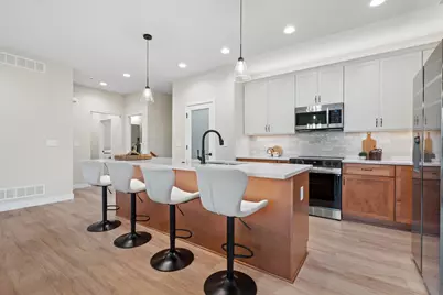 7034  Stonewood Ln, Lannon, WI 53046 - Photo 6