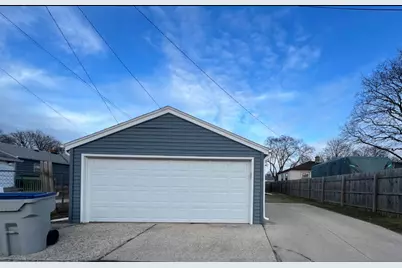 3835 S 17th St, Milwaukee, WI 53221 - Photo 2