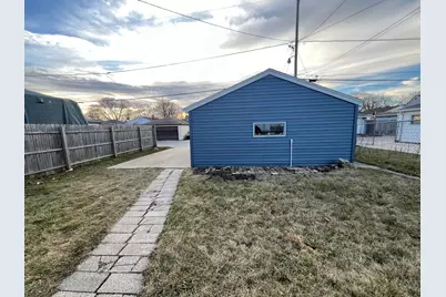 3835 S 17th St, Milwaukee, WI 53221 - Photo 4