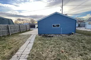 3835 S 17th St, Milwaukee, WI 53221 - Photo 4