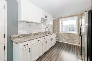 4502 W Crawford Ave, Greenfield, WI 53220 - Photo 10