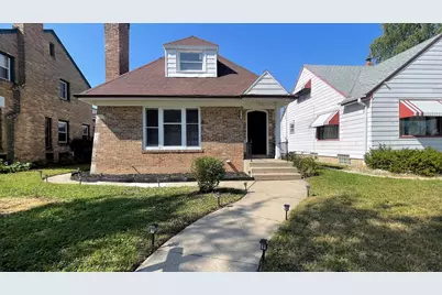 4249 N 18th St, Milwaukee, WI 53209 - Photo 2