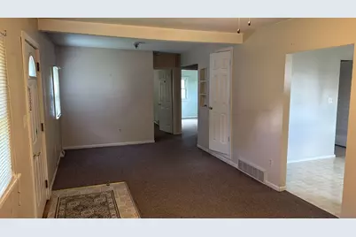 3817  68th St, Racine, WI 53126 - Photo 6