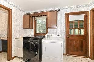 8866 Greenmeadow Ln, Greendale, WI 53129 - Photo 24