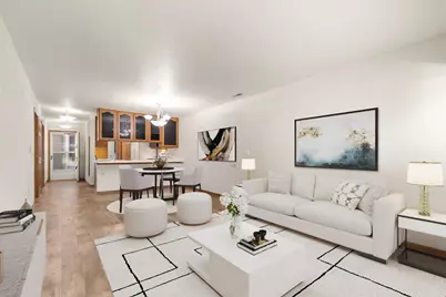 217  Hartford Sq, Hartford, WI 53027 - Photo 4