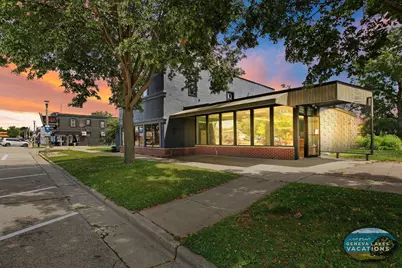 433  Broad St, Lake Geneva, WI 53147 - Photo 8