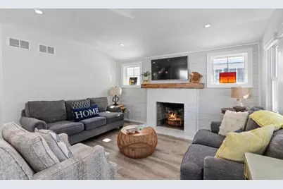 15  Geneva Ln, Fontana, WI 53125 - Photo 2